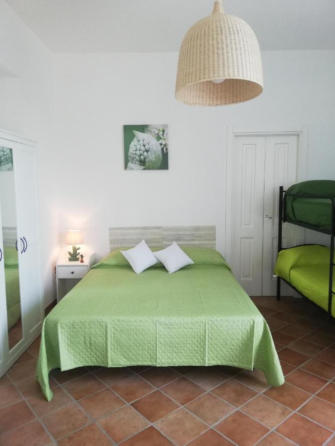 カーヴァ・デ・ティッレーニ Piccolo Borgo Bed & Breakfast エクステリア 写真